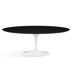 Saarinen Oval Table från Knoll - Inredningsgalleriet
