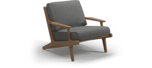 Köp Bay lounge chair från Gloster hos oss på Inredningsgalleriet i Helsingborg. Vi säljer möbler och inredning utöver det vanliga sedan drygt 30 år.