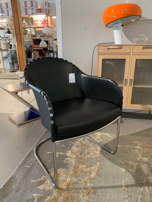 Köp Ingo fåtölj från Källemo hos oss på Inredningsgalleriet i Helsingborg. Vi säljer möbler och inredning utöver det vanliga sedan drygt 30 år.