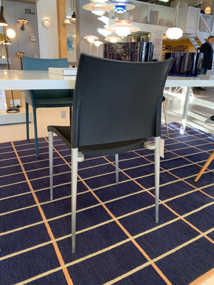 Köp Sand Chair från Desalto hos oss på Inredningsgalleriet i Helsingborg. Vi säljer möbler och inredning utöver det vanliga sedan drygt 30 år.