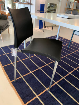 Köp Sand Chair från Desalto hos oss på Inredningsgalleriet i Helsingborg. Vi säljer möbler och inredning utöver det vanliga sedan drygt 30 år.