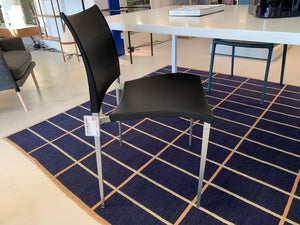 Köp Sand Chair från Desalto hos oss på Inredningsgalleriet i Helsingborg. Vi säljer möbler och inredning utöver det vanliga sedan drygt 30 år.