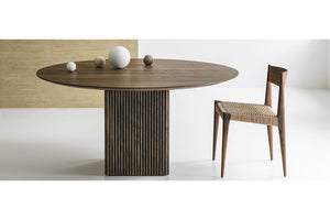 Köp Ten Table från DK3 hos oss på Inredningsgalleriet i Helsingborg. Vi säljer möbler och inredning utöver det vanliga sedan drygt 30 år.