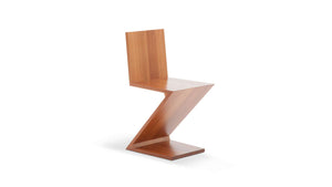 Köp ZIG ZAG från Cassina hos oss på Inredningsgalleriet i Helsingborg. Vi säljer möbler och inredning utöver det vanliga sedan drygt 30 år.